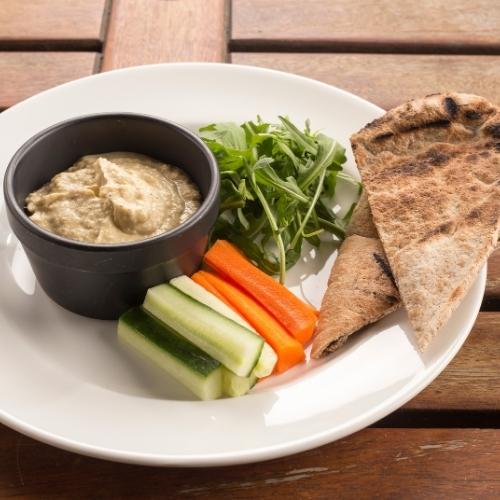 Humus in Pitta and Salad